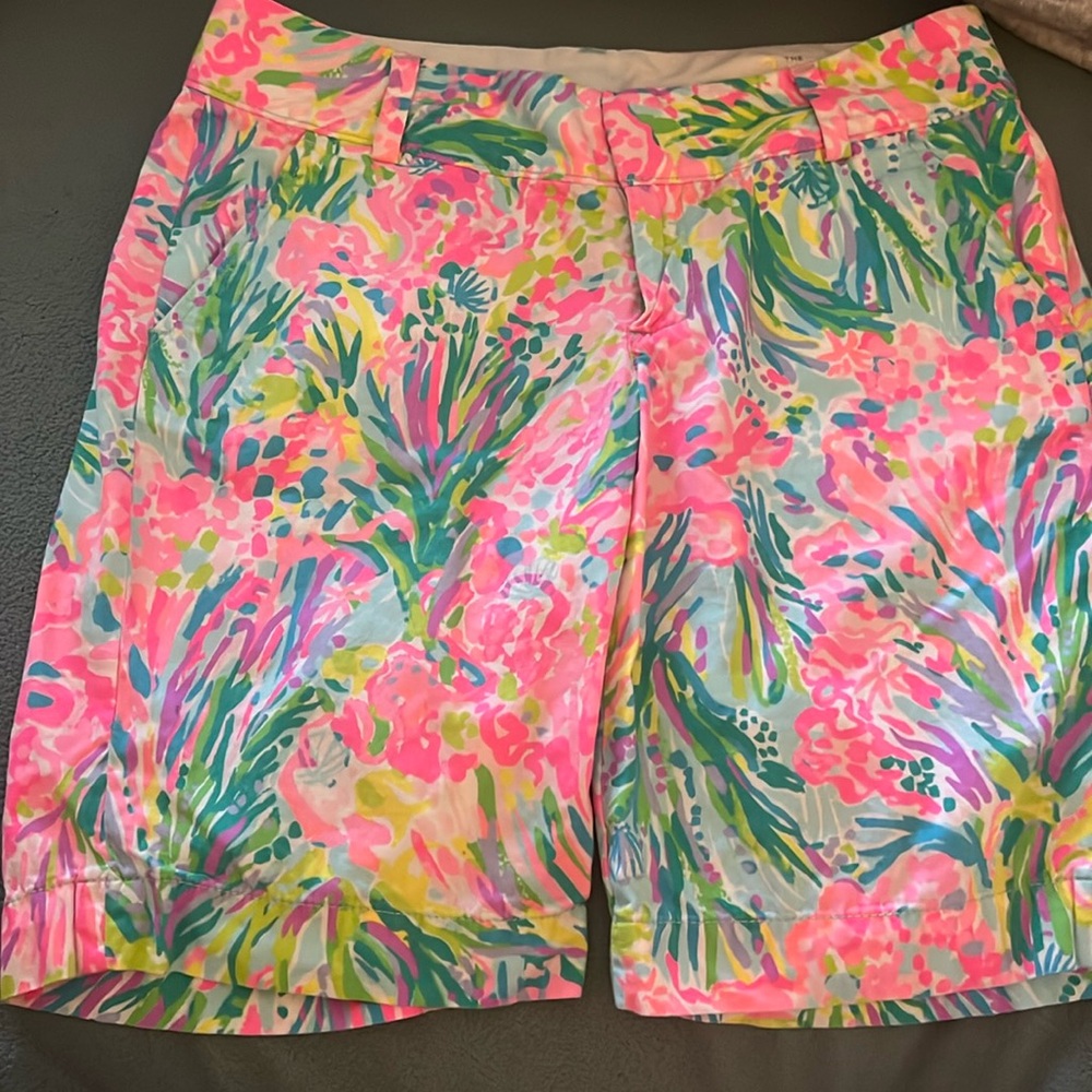 Lilly Pulitzer chipper shorts sz 2